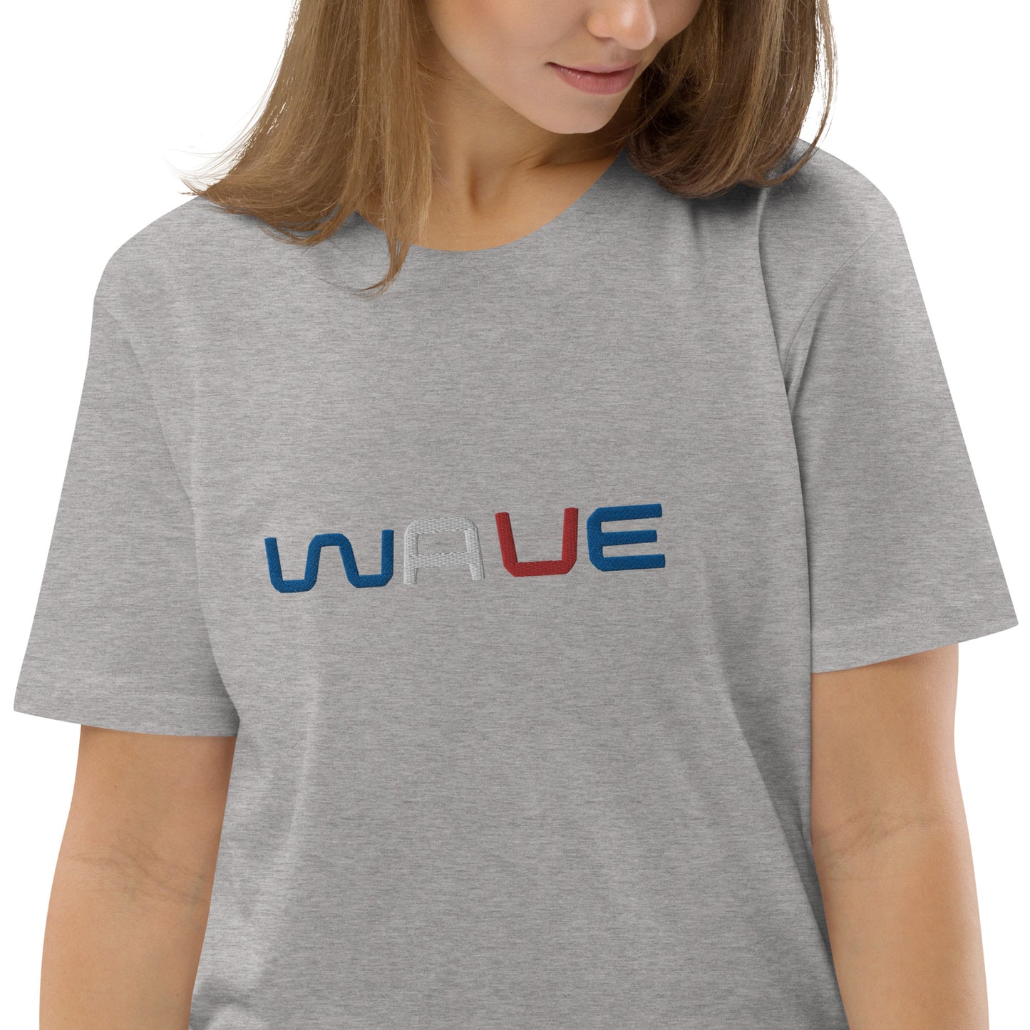 
                  
                    WAVE T-shirt unisexe en coton biologique brodé
                  
                